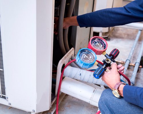 woker with tools for hvachigh quality